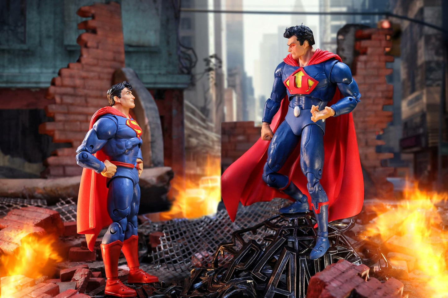 McFarlane Toys - DC Multiverse Superman vs Superman of Earth-3 with Atomica 7in Figure 2pk