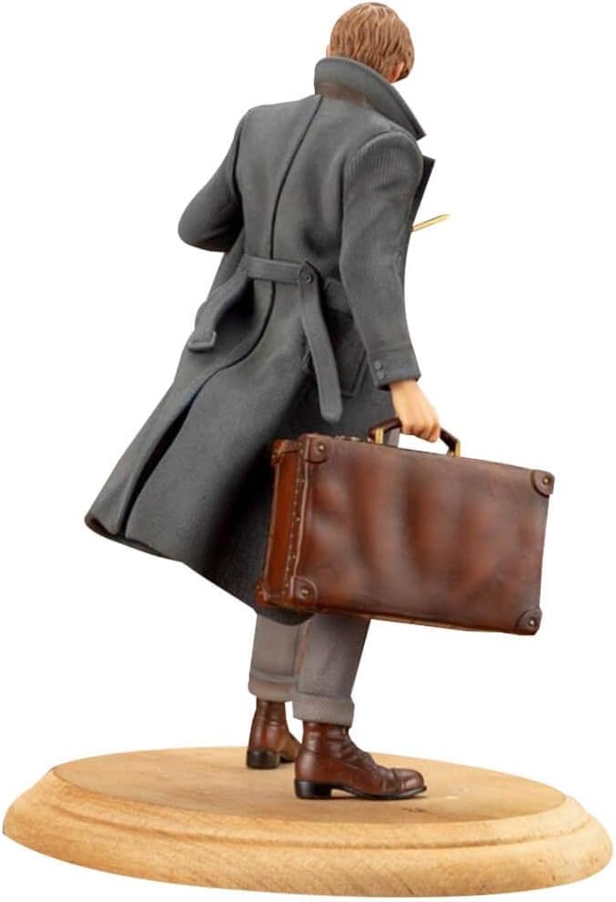 Kotobukiya SV229 Fantastic Beasts: The Crimes of Grindelwald Newt Scamander ARTFX+ Statue